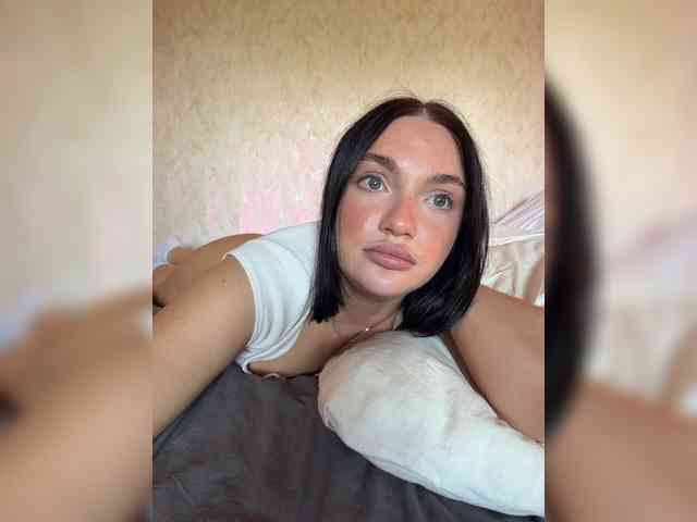 AlexaHotty1