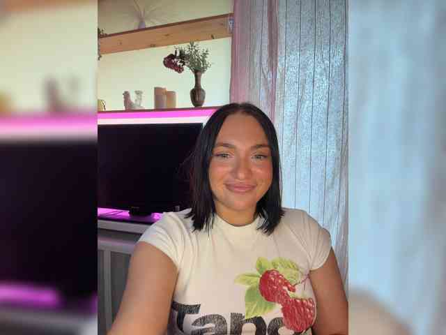 AlexaHotty1 webcam