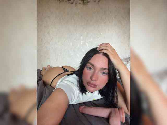 AlexaHotty1 AlexaHotty1