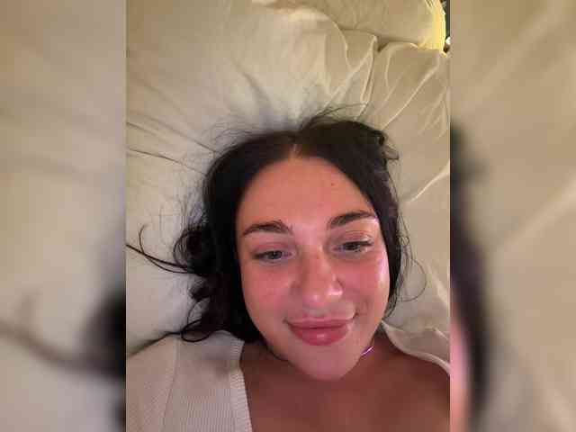 AlexaHotty1 AlexaHotty1
