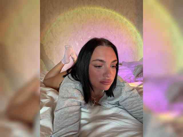 AlexaHotty1 AlexaHotty1