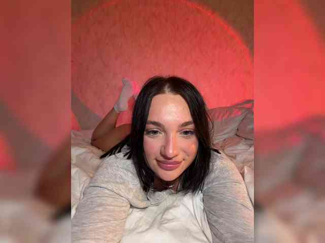 AlexaHotty1 webcam