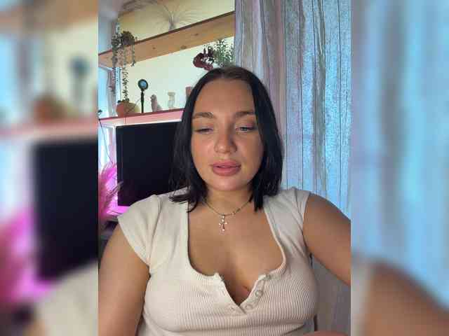 AlexaHotty1 webcam
