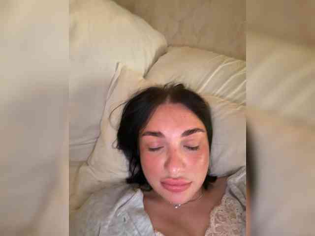 AlexaHotty1
