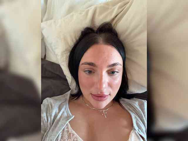 AlexaHotty1