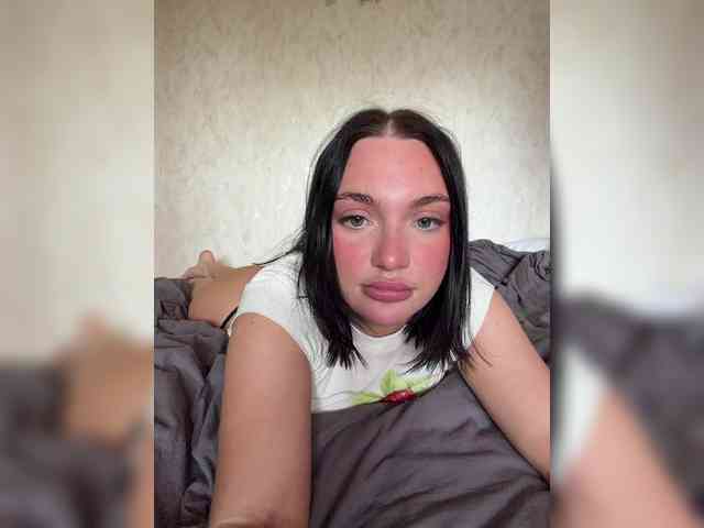 AlexaHotty1 webcam