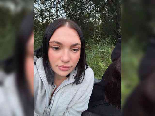 AlexaHotty1