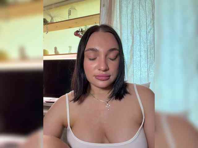 AlexaHotty1 AlexaHotty1