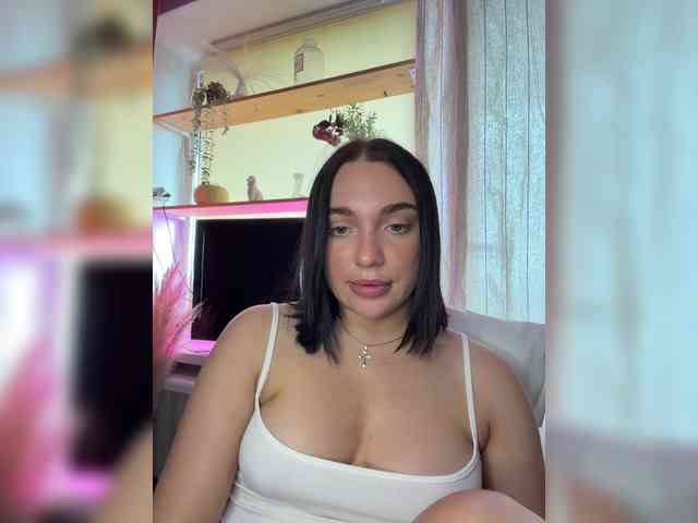 AlexaHotty1 AlexaHotty1