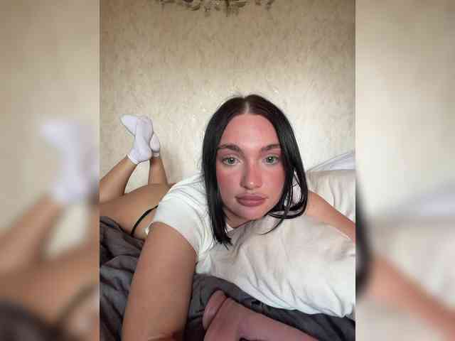 AlexaHotty1