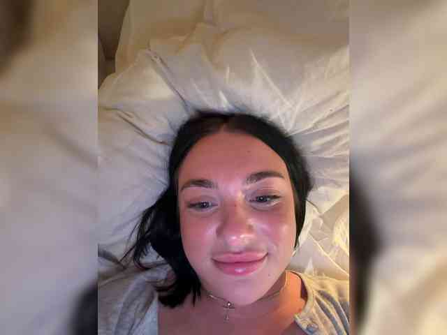 AlexaHotty1