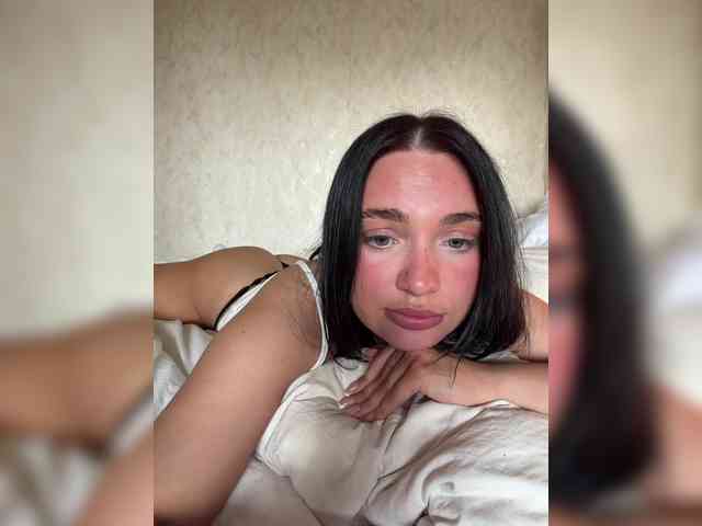 AlexaHotty1 AlexaHotty1