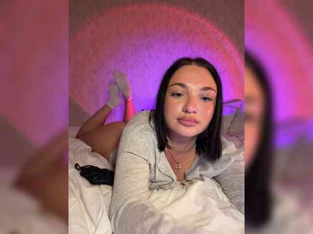 AlexaHotty1 webcam