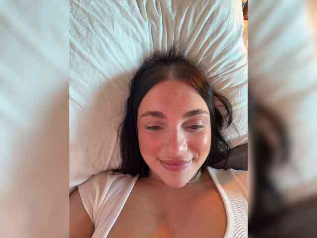 AlexaHotty1 AlexaHotty1