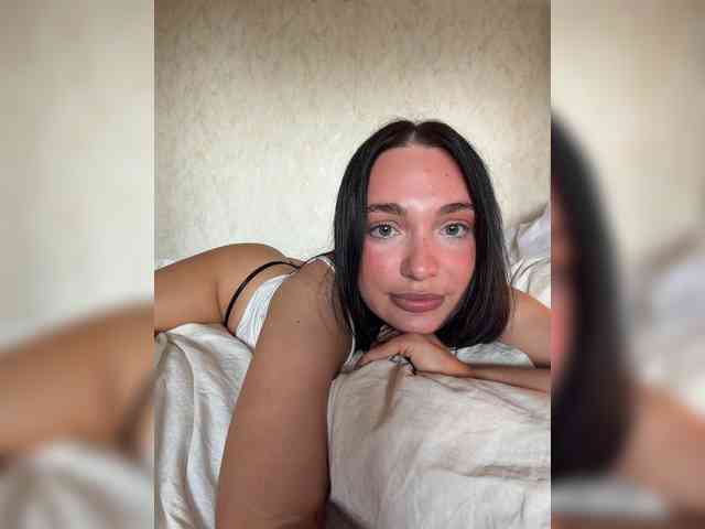 AlexaHotty1 Live Webcam on BongaCams
