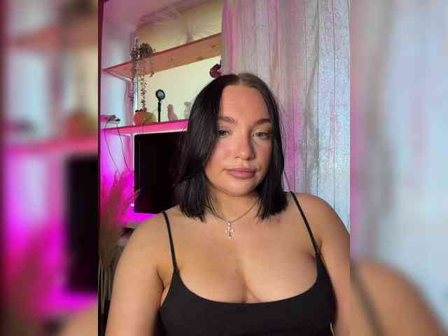 AlexaHotty1 webcam