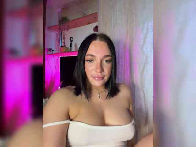 AlexaHotty1 webcam