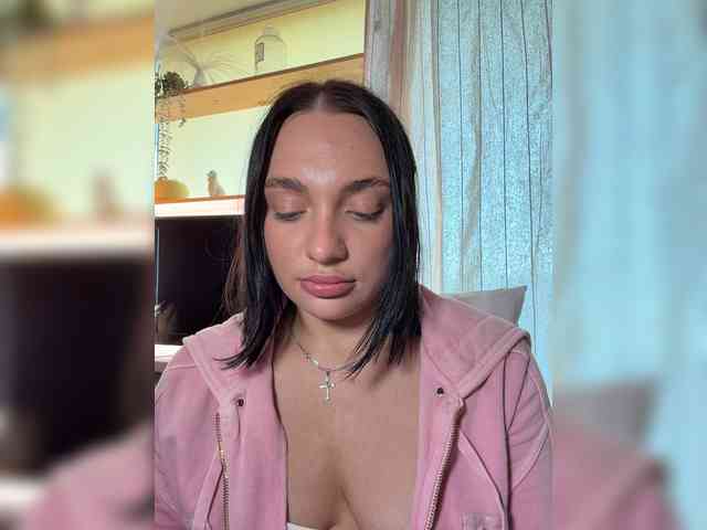 AlexaHotty1