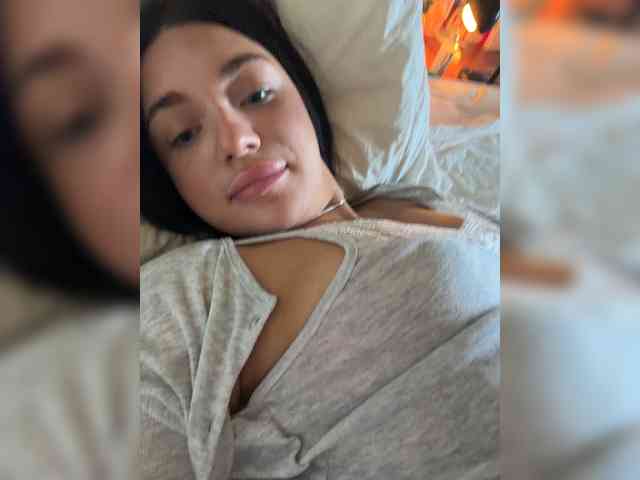 AlexaHotty1