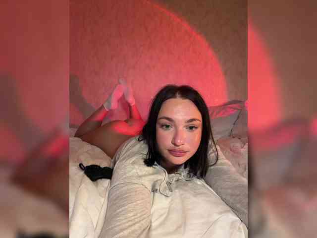 AlexaHotty1 webcam