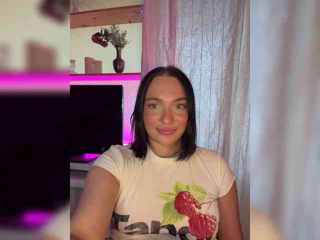 AlexaHotty1 webcam