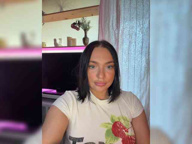 AlexaHotty1 webcam