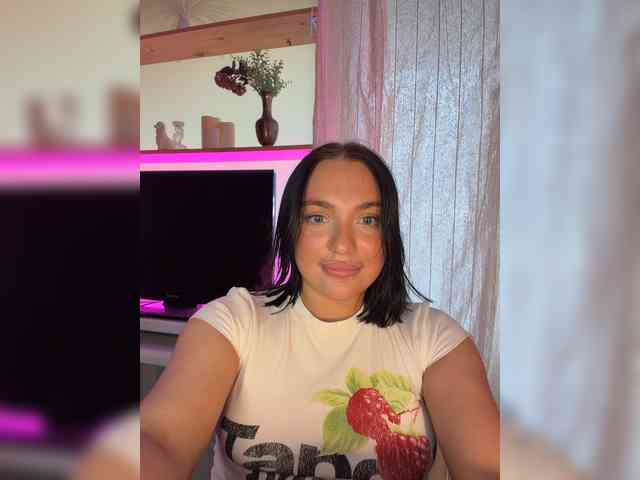 AlexaHotty1 webcam