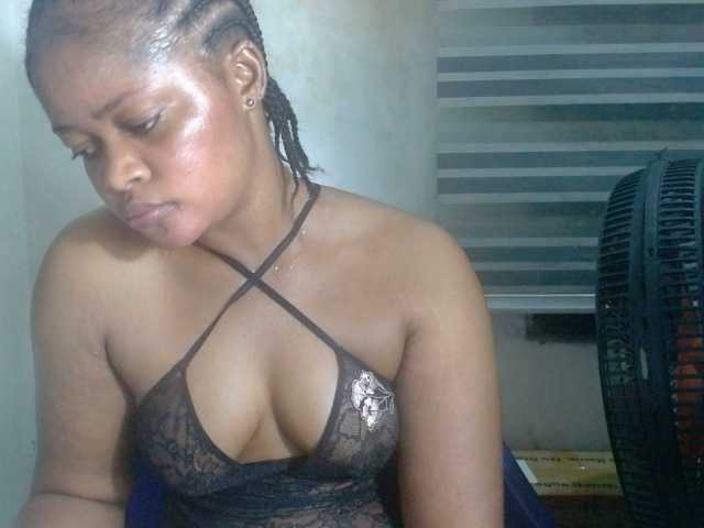 Slutcunt live cam on BongaCams