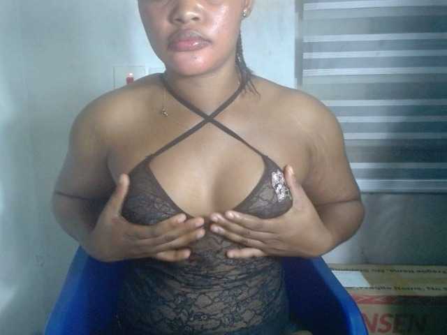 Slutcunt live cam on BongaCams