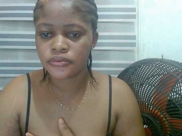 Slutcunt live cam on BongaCams
