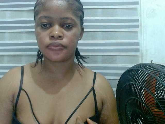 Slutcunt live cam on BongaCams