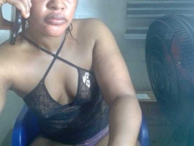Slutcunt live cam on BongaCams
