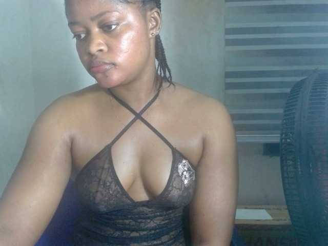 Slutcunt live cam on BongaCams