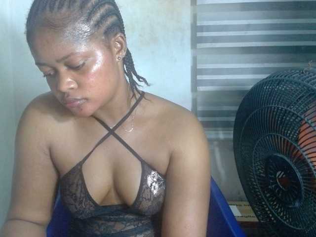 Slutcunt live cam on BongaCams