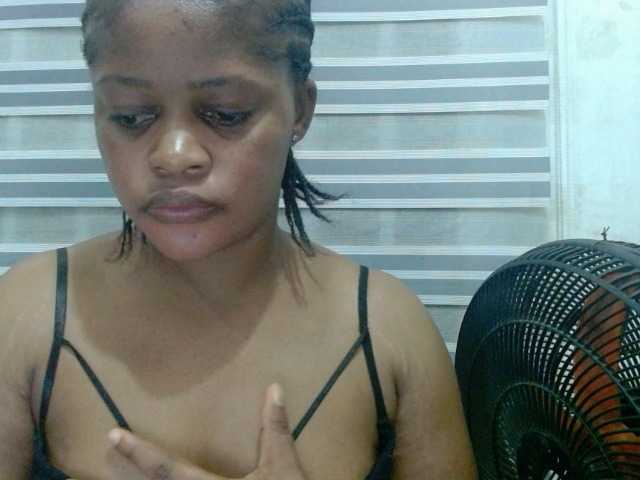 Slutcunt live cam on BongaCams