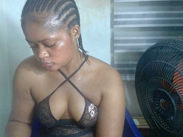 Slutcunt live cam on BongaCams