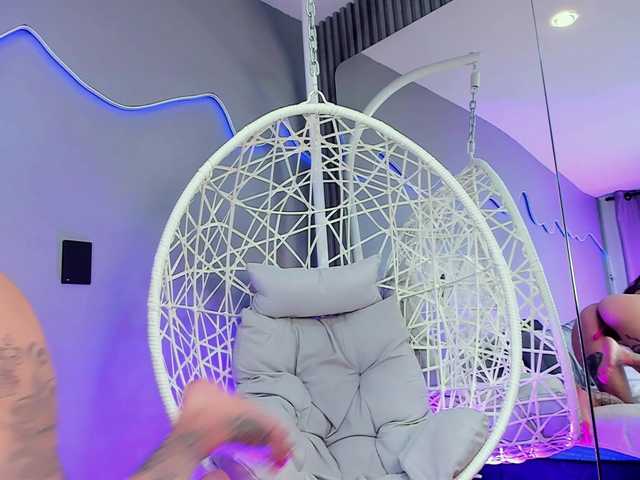 RoxanArt live cam on BongaCams