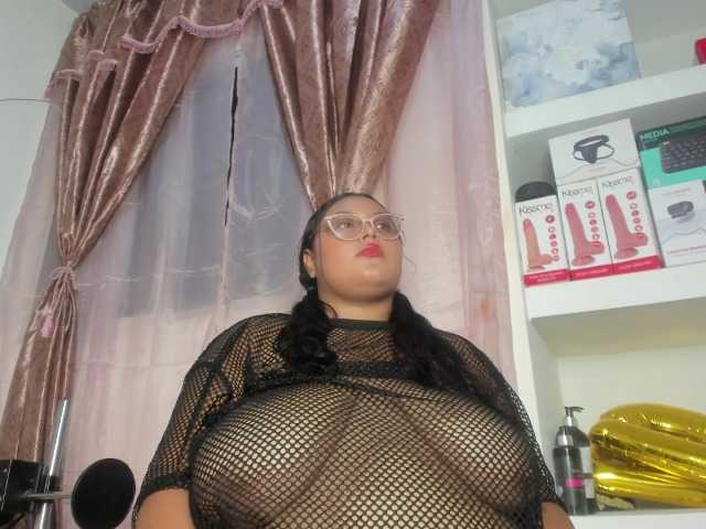 roosalysmitth live cam on BongaCams