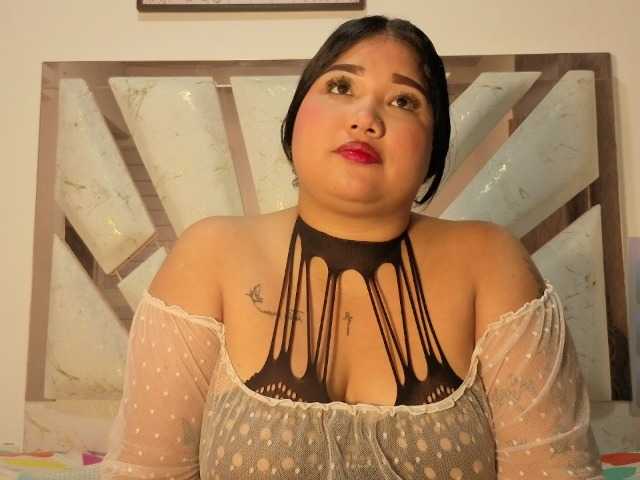 roosalysmitth live cam on BongaCams