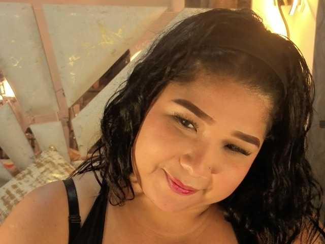 roosalysmitth live cam on BongaCams