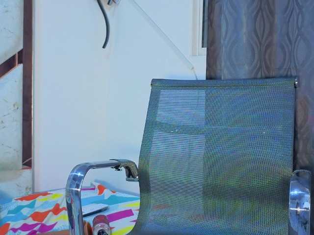 roosalysmitth live cam on BongaCams