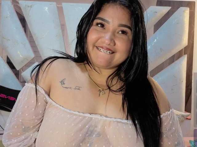 roosalysmitth live cam on BongaCams