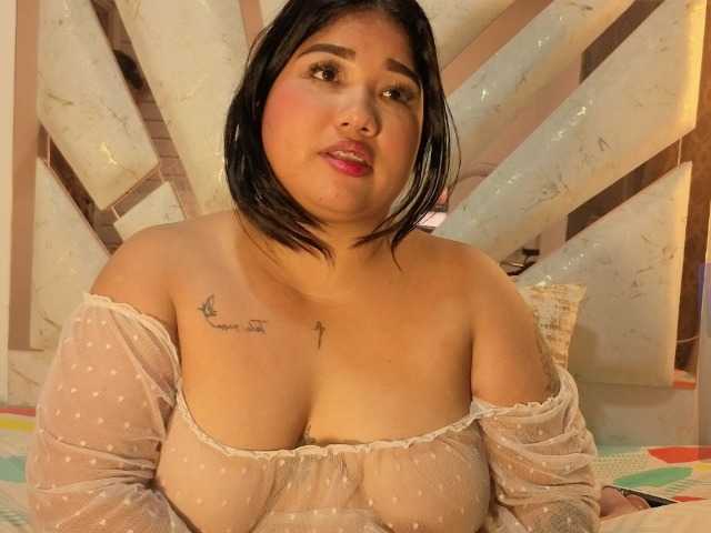 roosalysmitth live cam on BongaCams