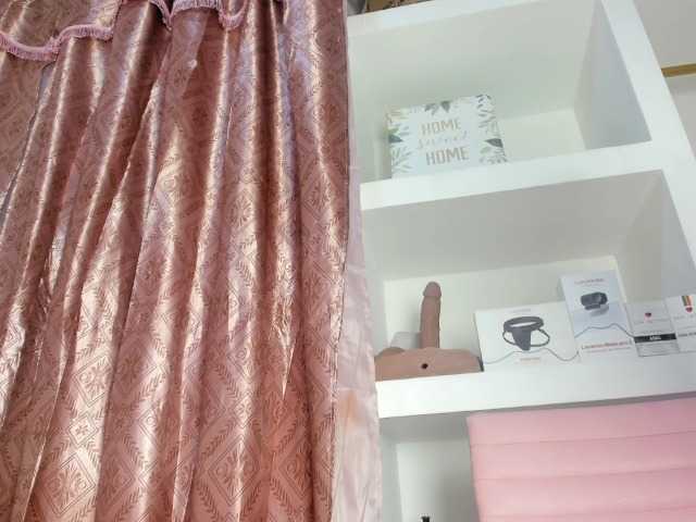 roosalysmitth live cam on BongaCams