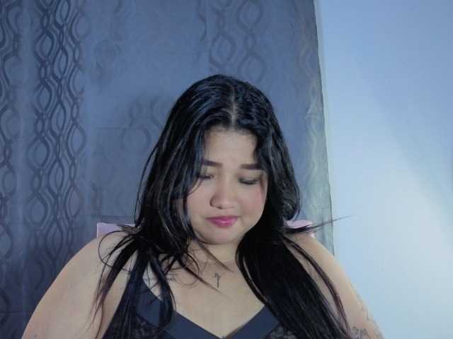 roosalysmitth live cam on BongaCams