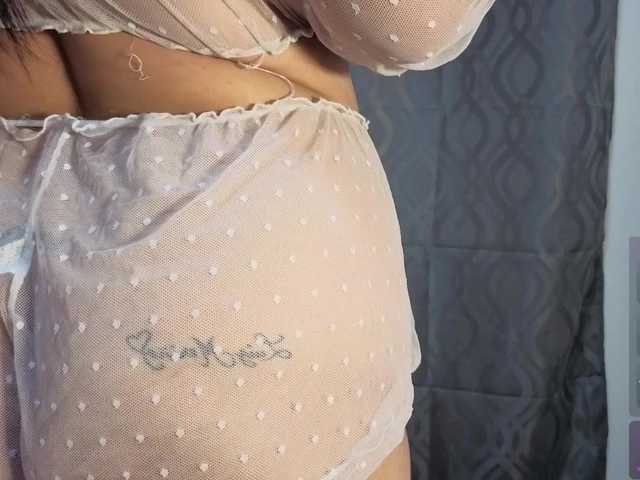 roosalysmitth live cam on BongaCams