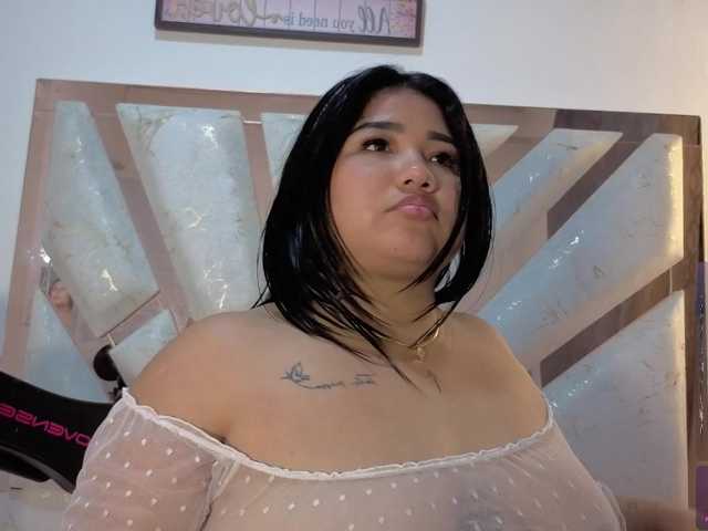 roosalysmitth live cam on BongaCams