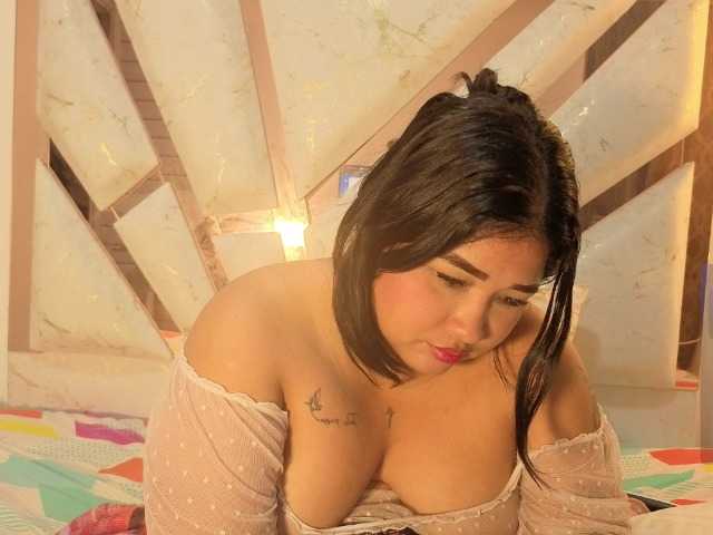 roosalysmitth live cam on BongaCams