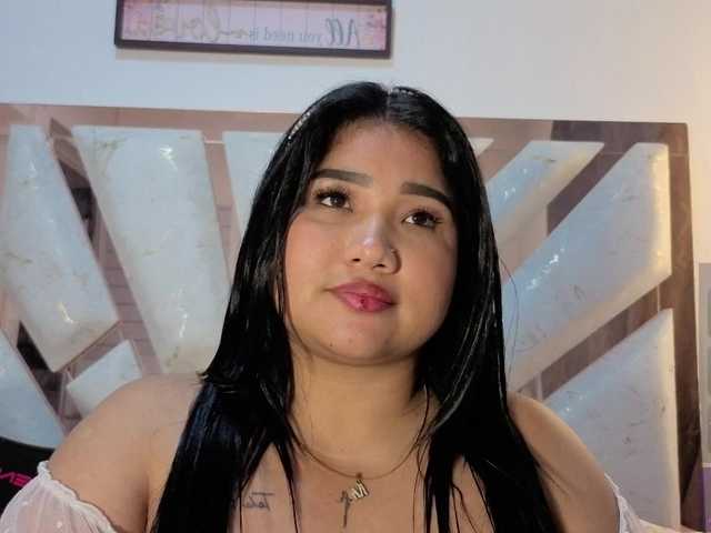 roosalysmitth live cam on BongaCams
