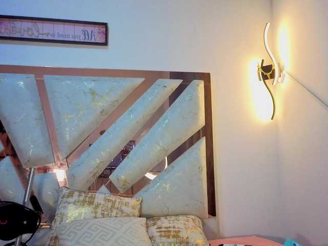 roosalysmitth live cam on BongaCams